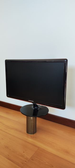 TV Samsung Modelo: T24A350