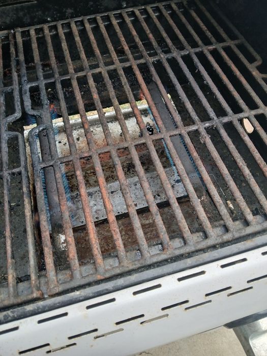 Grill ogrodowy gazowy