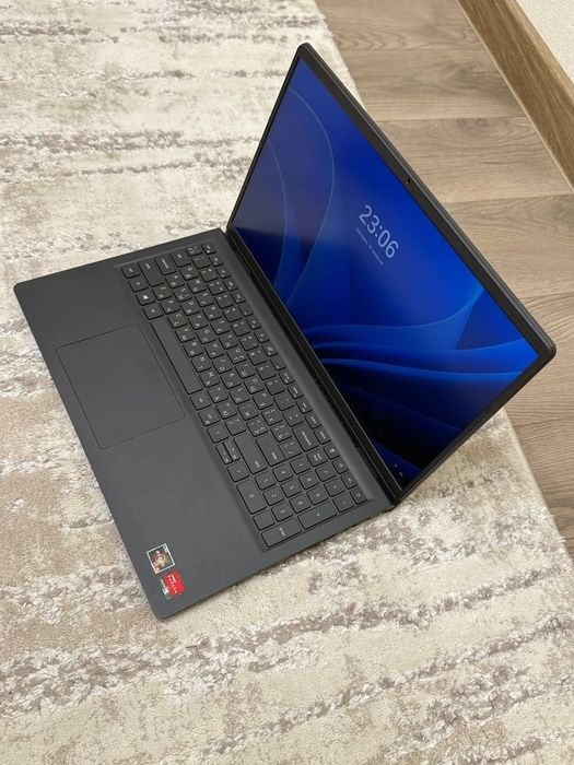 Dell 15,6" на Ryzen 5 та 250гб SSD