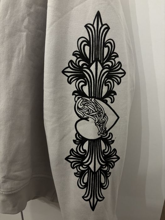 Bluza custom na rękawa