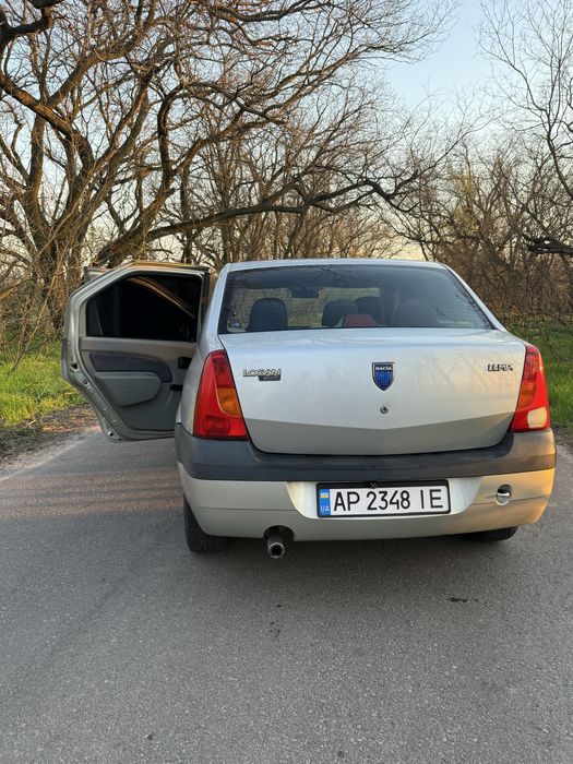 Dacia logan  дача логан машина