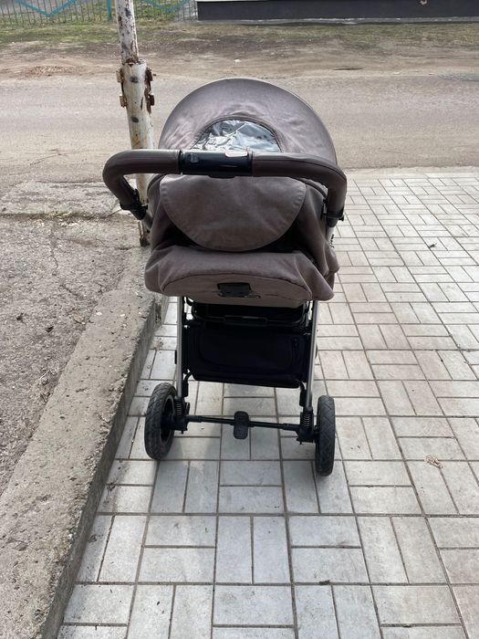 Дитяча коляска Carrello Bravo