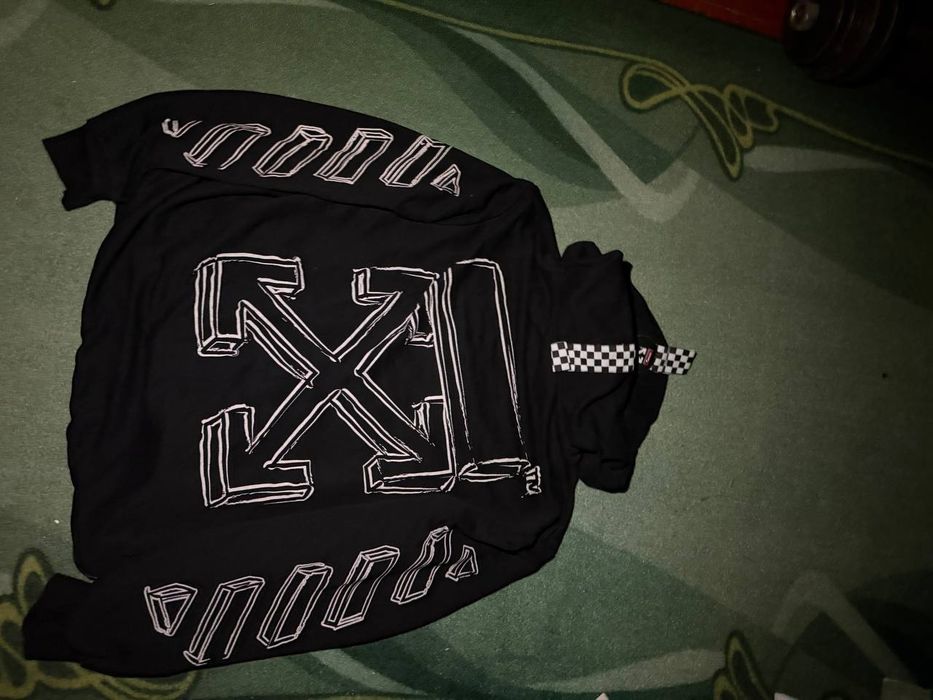 Худи off white..
