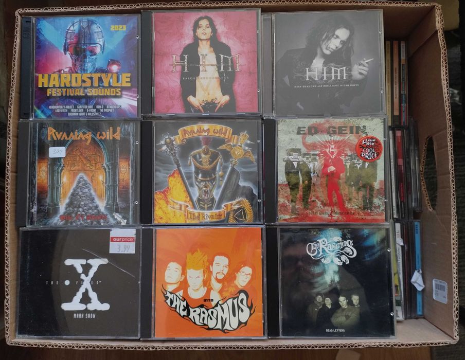 Płyty CD 6 kartonów 1100 sztuk