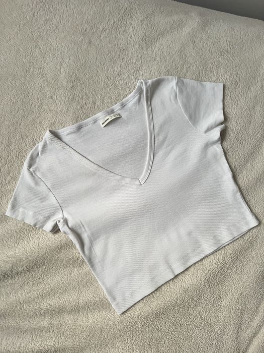 Top biały bluzka krótsza z krótkim rękawkiem L Pull&Bear
