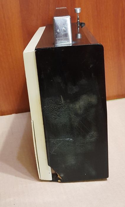 Радиоприемник VEF-201 с FM диапазоном