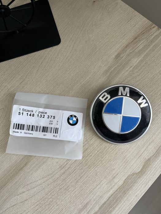 Emblemat znaczek logo przód BMW