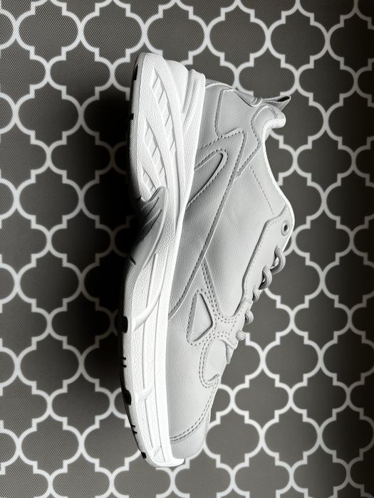 Кросівки жіночі 38р