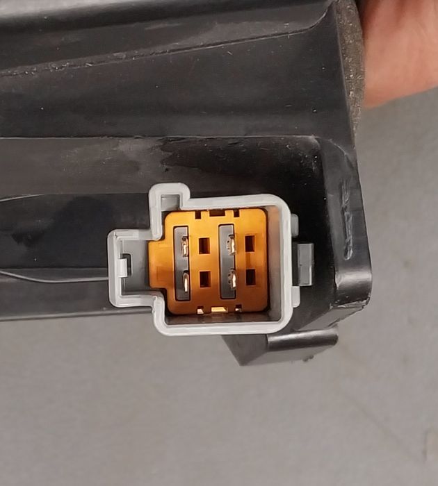 Jeep grand cherokee wk2 dodge chrysler динамик сабвуфер 05035130AC har