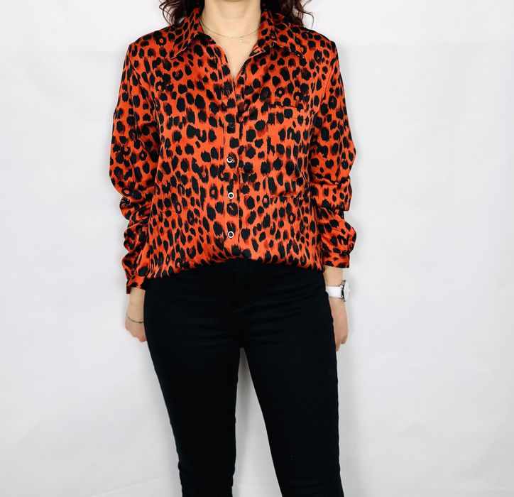 Satynowa koszula w panterkę pomarańczowa S 36