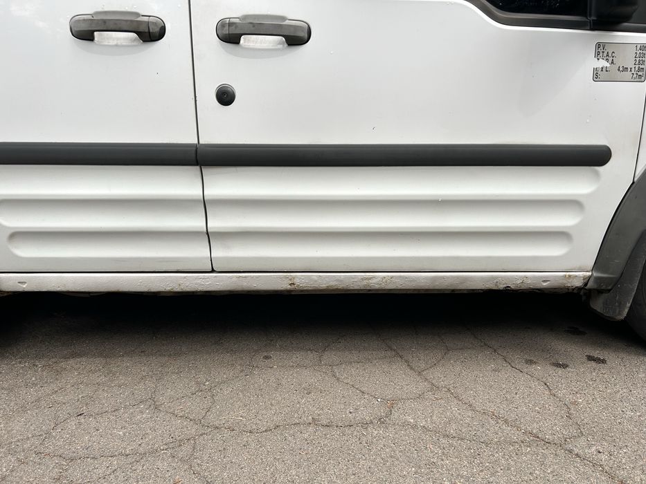 Продам робочу конячку Форд Транзіт Коннект 2007 року простий і економн