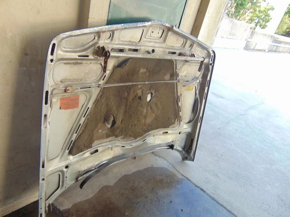 BMW E21 Capot " usado em bom estado " para venda