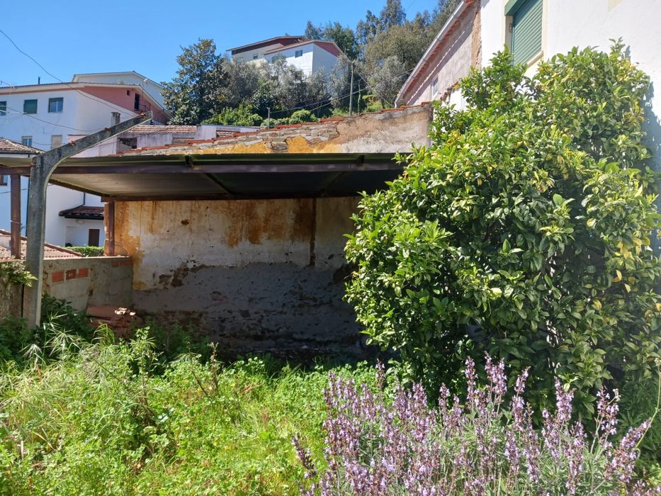 Moradia T2 a 15 min de Coimbra junto aorio Ceira