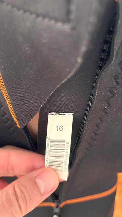 Fato de Surf. Para crianças de 14 anos