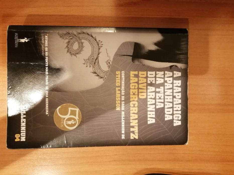 Livro A rapariga apanhada na teia de aranha