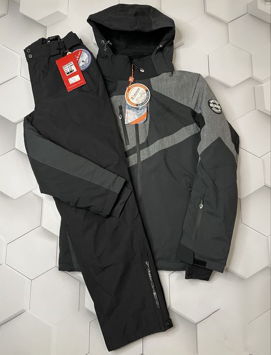 Костюм гірськолижний