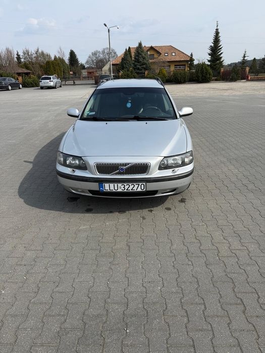 Samochód osobowy VOLVO V70