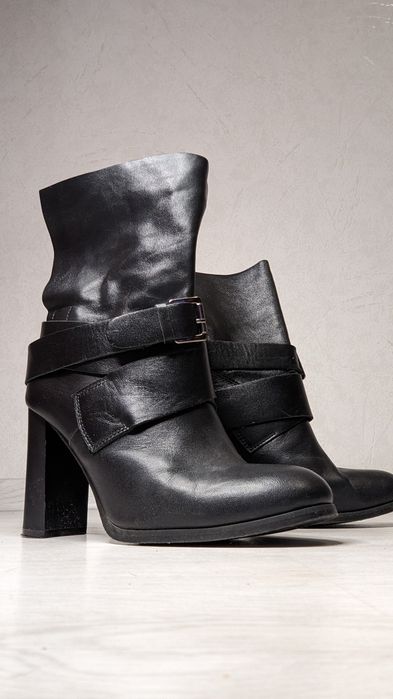 Чоботи шкіряні чорні