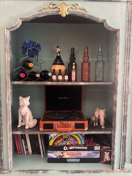 Móvel Vintage Grande com Vitrine | Peça Única Estilo Provençal / Rústico Chic