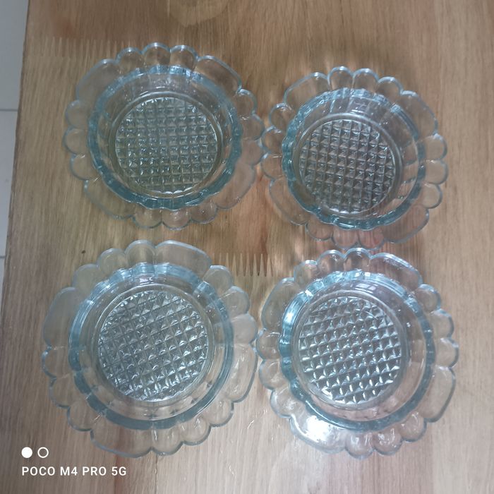 Сільничка скляна. Д-11 см.