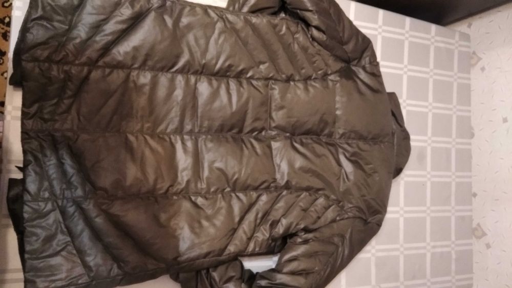 Жіноче пухове пальто "LEVIS"