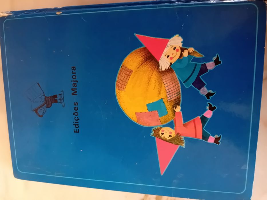 Livro Infantil Contos Infantis de " Grimm "