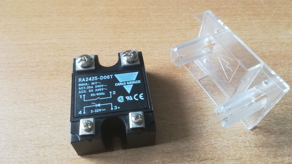 Przekaznik połprzewodnikowy RA2425-D06T Carlo Gavazzi