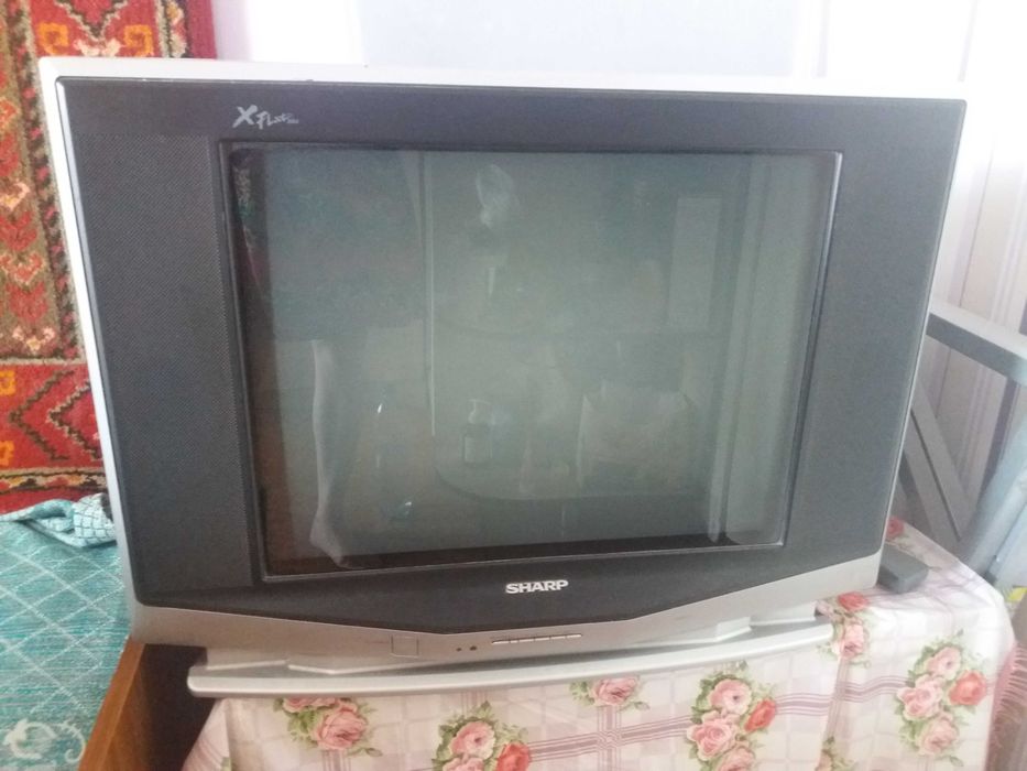 Продам телевизор Sharp