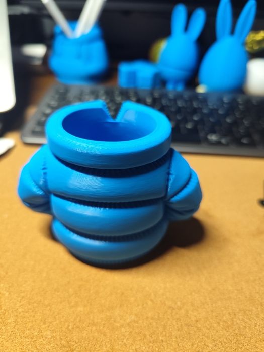 Porta canetas Estilo "Puffer Jacket"