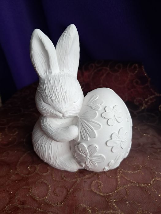 Figurki z gipsu ceramiczno-polimerowego