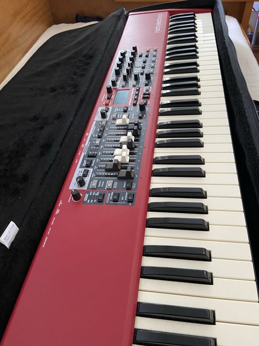 Nord electro 6D 73  + Saco