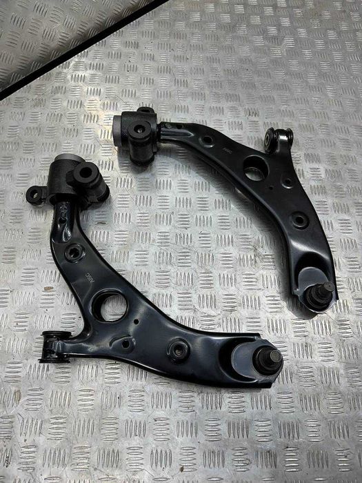 Ричаг передній R/L Mazda CX-5