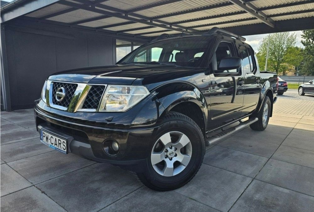 Swieżo sprowadzony Nissan Navara 2.5 automat