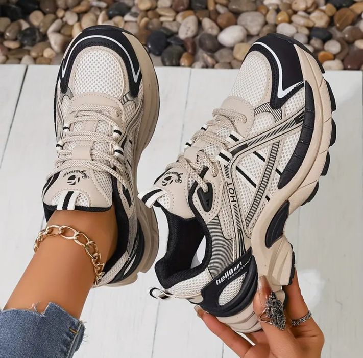 Кросовки женские