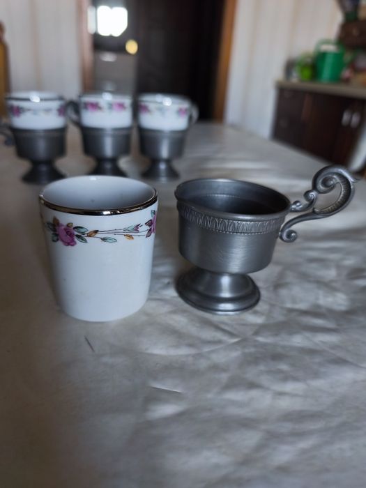 Кавові філіжанки Sebring Porcelana у підстаканниках