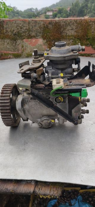 Bomba injetora Terrano II