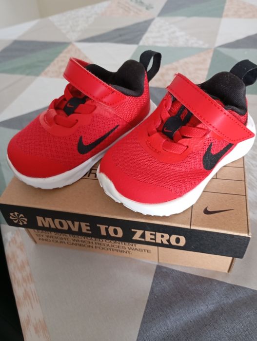 Tênis Nike bebê novo