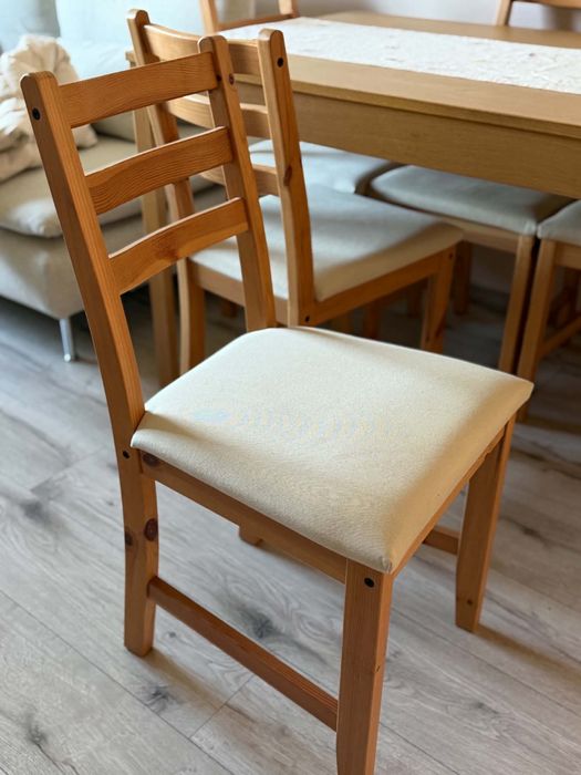 Stół z krzeslami stan idealny Ikea