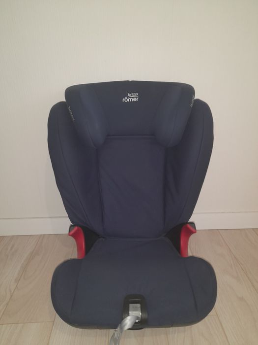 Продам автокресло Romer Britax 15-36кг