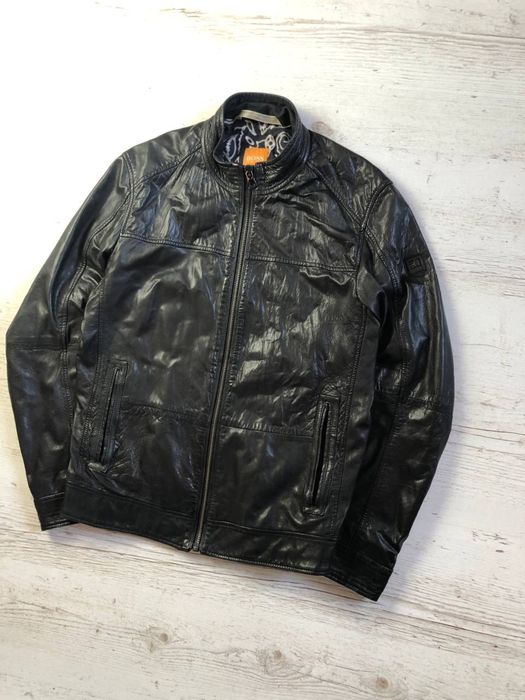 Шкіряна куртка hugo boss оригінал