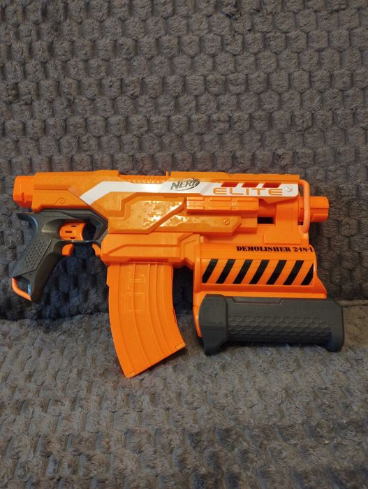 Pistolet Nerf demolisher