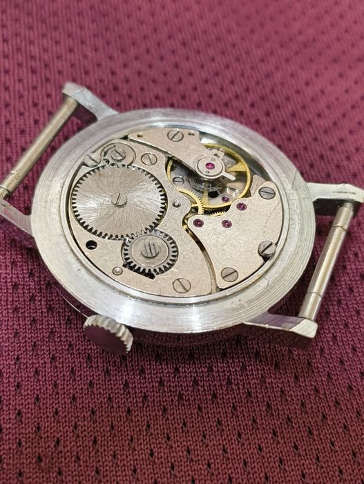 Наручний годинник победа. Наручные часы победа в хроме, ссср