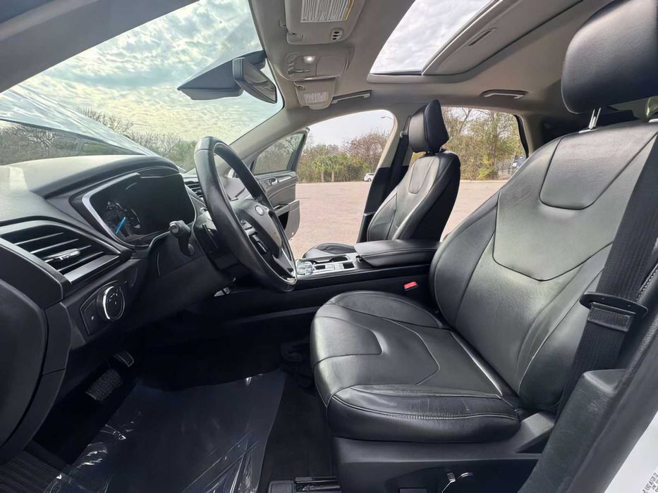 Ford Fusion      2020