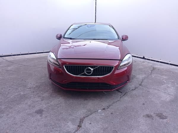 Para Peças Volvo V40 Hatchback (525, 526)