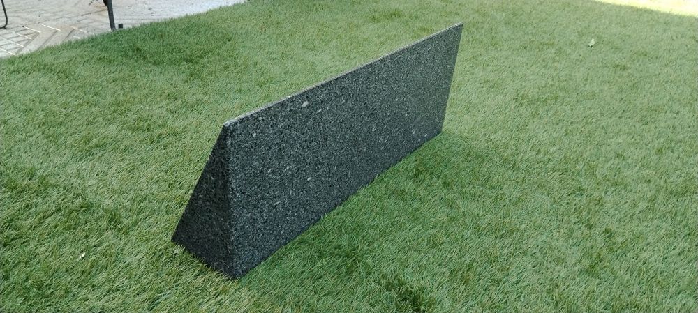 Lápide em granito Angola preto
