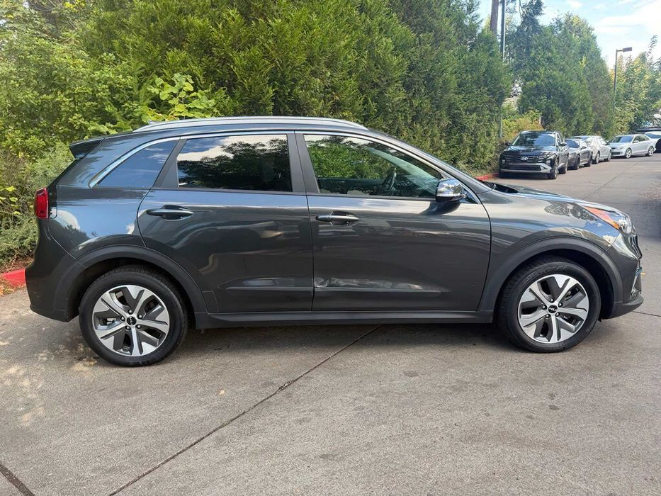 Kia Niro EV      2021