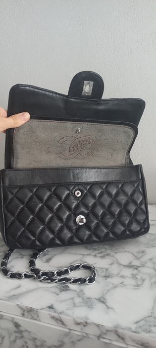 Сумка Chanel Classic medium оригінал