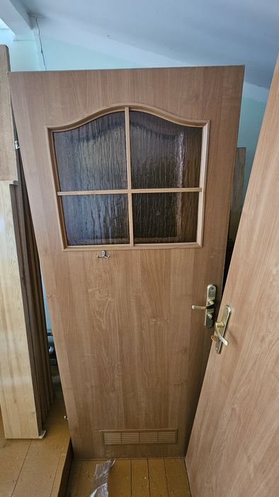 Drzwi wewnętrzne używane