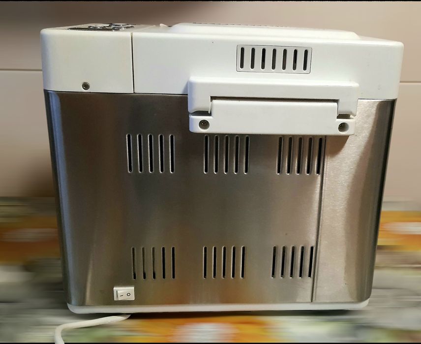 Хлібопічка Kenwood BM250