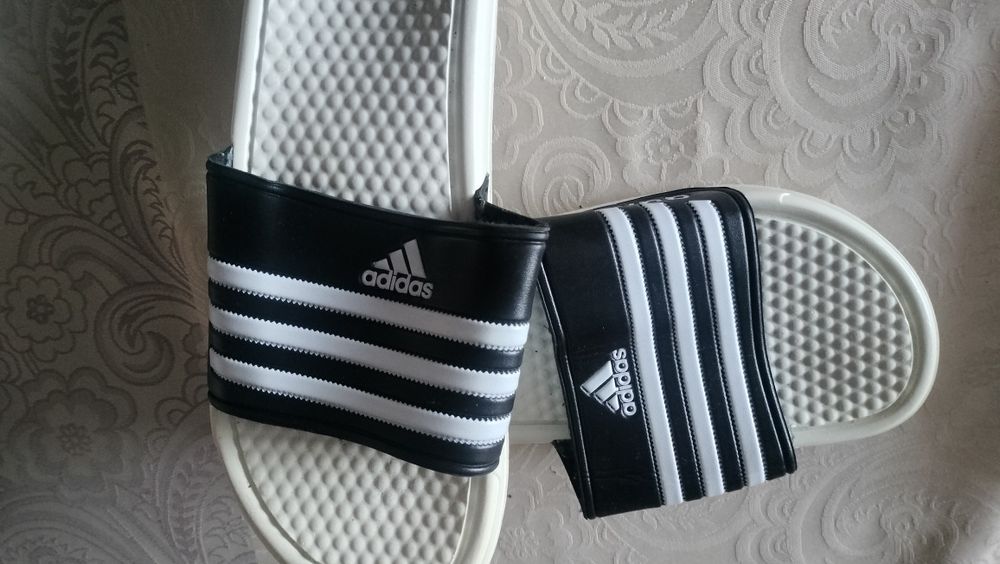 Klapki adidas nowe
